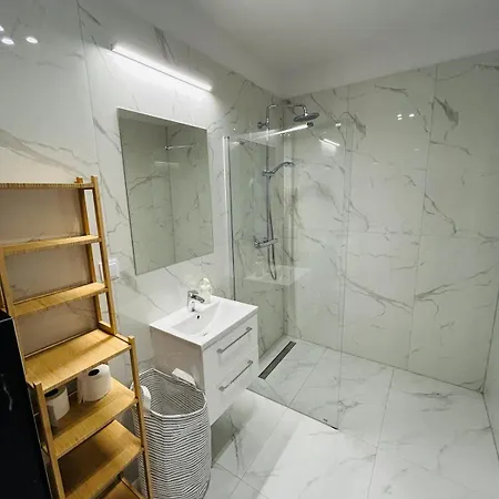 Ii Apartament-free Parking 10 Min Rynek I Pkp *