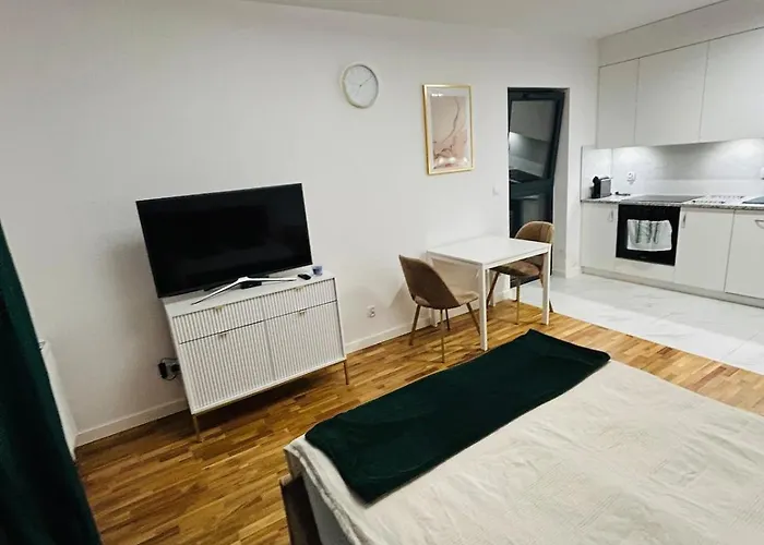 Ii Apartament-free Parking 10 Min Rynek I Pkp *
